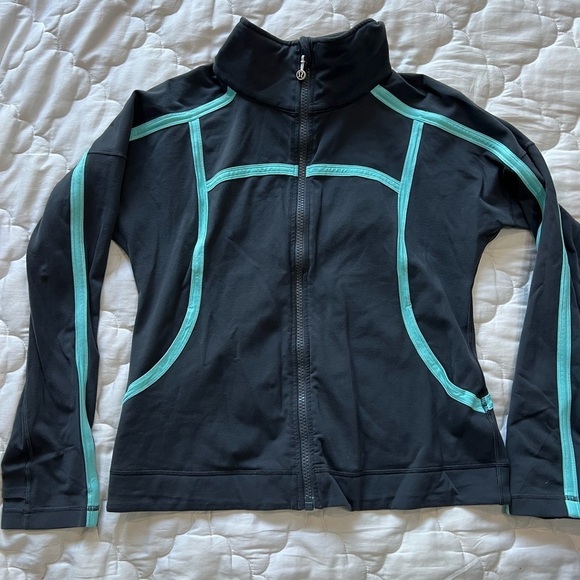 LULULEMON Grey & Blue Zip Up Jacket  Size 12 - Picture 1 of 8